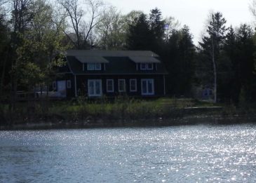 Jackson Harbor Soup and Sandwiches