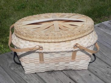 Winnebago Picnic Basket made in class