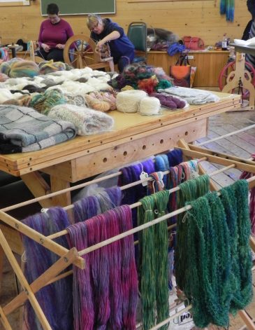 Beginning Spinning and Rainbow Dyeing