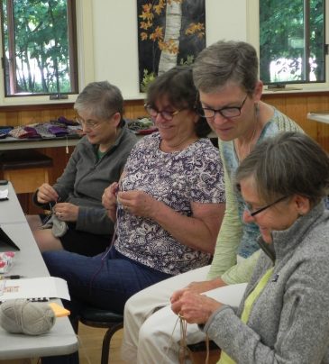 Latvian Mitten Knitting